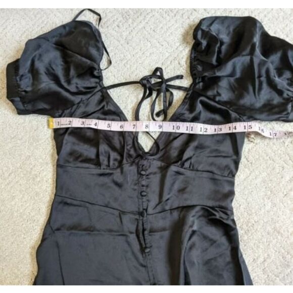 Forever 21 Small Black Button Front Hi-Lo V-Neck Short Sleeve Dress - Picture 4 of 11